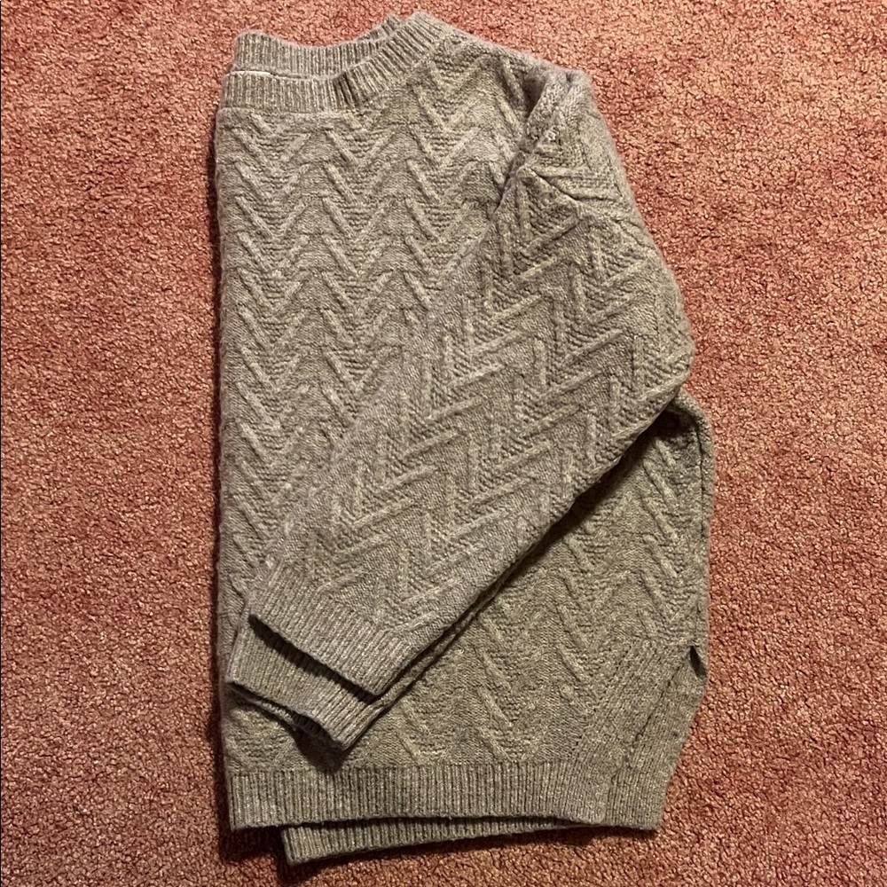 Pink Lily Women's Textured Gray Sweater